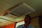 Karavan Klima Dometic FreshLight Camlı Tepe Kliması 2200 7500 btu/saat 230V